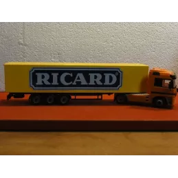 CAMION MERCEDES RICARD  LONGUEUR TRACTEUR + REMORQUE  38CM