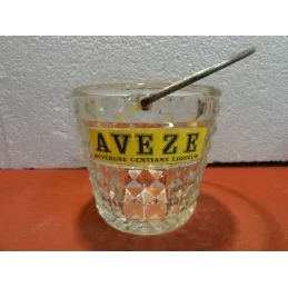 1 SEAU A GLACE AVEZE