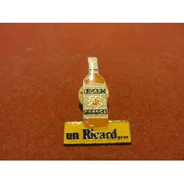 PIN'S RICARD  UN RICARD