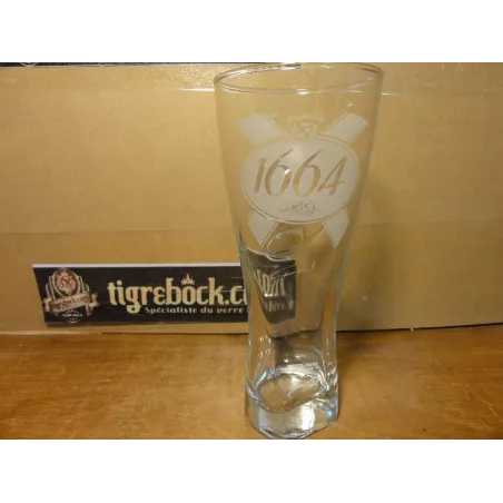 6 VERRES 1664 25CL PIED TRANSPARENT HT. 18CM