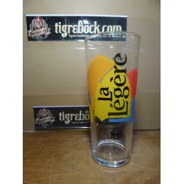 1 VERRE LEFFE  LA  LEGERE 50CL HT.18.20CM