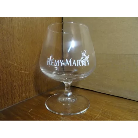 6 VERRES COGNAC REMY MARTIN  HT 13CM