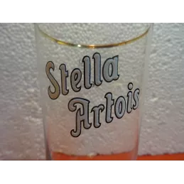 1 VERRE STELLA ARTOIS...