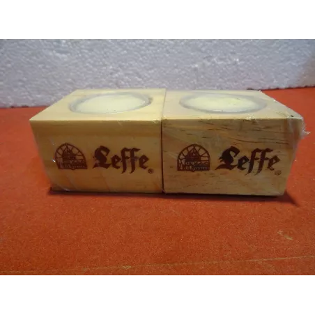 DEUX PHOTOPHORES LEFFE  EN BOIS