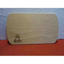 PLANCHE A DECOUPE LEFFE  24CM X14CM
