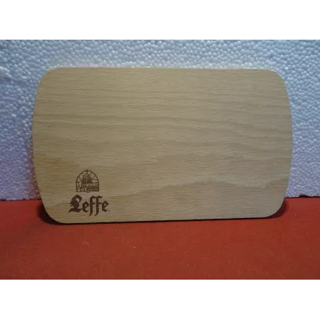 PLANCHE A DECOUPE LEFFE  24CM X14CM