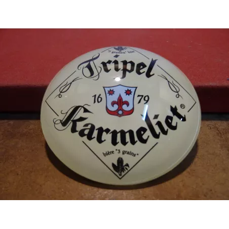 TRIPEL KARMELIET EN RESINE BOMBEE  DIAMETRE 8CM