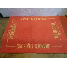 TAPIS DE CARTES  CASSIS MUGNIER 54CM X39CM