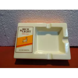 CENDRIER  CIGARETTES  RICH & LIGHT  16CM X11.50CM