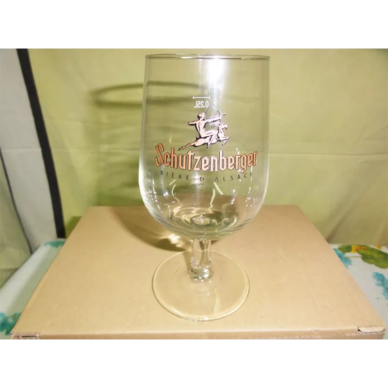 1 BOITE DE 6 VERRES SCHUTZ 25CL 