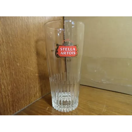 1 VERRE STELLA ARTOIS 25CL HT 14.70CM