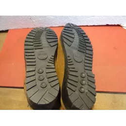 CHAUSSURE DE SECURITE  TAILLE 43