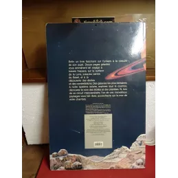 LE GRAND LIVRE DE L'ESPACE  61CM X40CM  1989