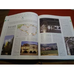 LIVRE LES PLUS BELLES PROMENADES DU PATRIMOINE  EN FRANCE