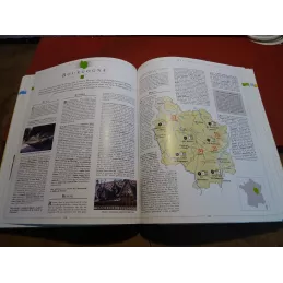 LIVRE LES PLUS BELLES PROMENADES DU PATRIMOINE  EN FRANCE