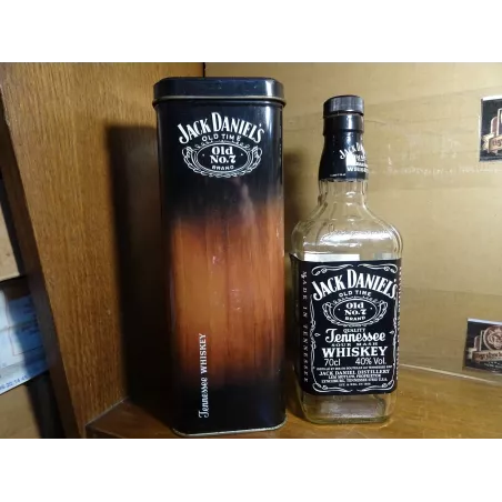 BOITE JACK DANIEL'S  AVEC SA BOUTEILLE  HT 26CM