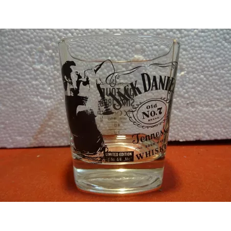 1 VERRE  JACK DANIEL'S COLLECTOR 4/4 HT. 9CM