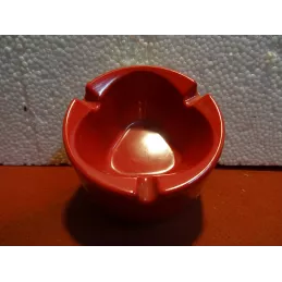 CENDRIER WINFIELD  ROUGE  DIAMETRE 8.50CM