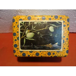 BOITE DE BISCUITERIE BELLEGARDE  AIN  16.50CMX12.50CM X8.50CM