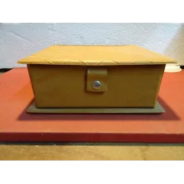 PORTE DOSSIER OU COURRIER 24CM X22CM X9CM