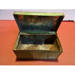BOITE PASTILLES DE VICHY  ETAT 13.50CM X8CM X6CM