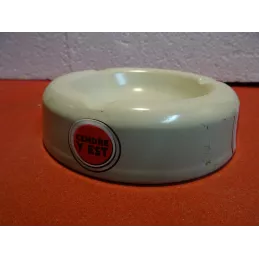 CENDRIER  LUCKY STRIKE EN TOLE  DIAMETRE 12CM