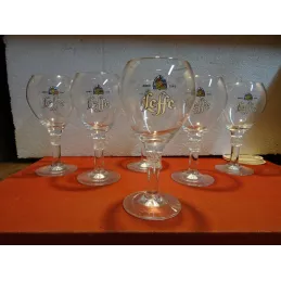 6 VERRES LEFFE 33CL HT 19.50CM