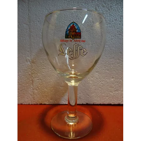 6 VERRES LEFFE 50CL  HT 21.30CM