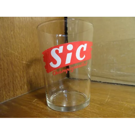 1 VERRE SIC  CHAMPIGNEULLES  HT 9.60CM