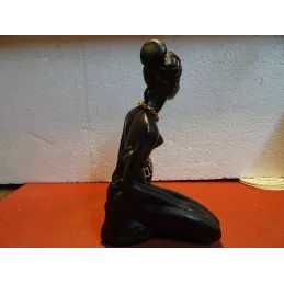 STATUE FEMME NOIRE HT 25CM