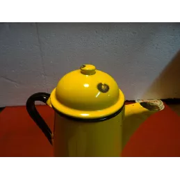 CAFETIERE  EMAILLEE 2 LITRES  HT 24CM