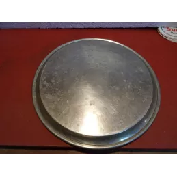 PLATEAU EN METAL ARGENTE  DIAMETRE 29CM