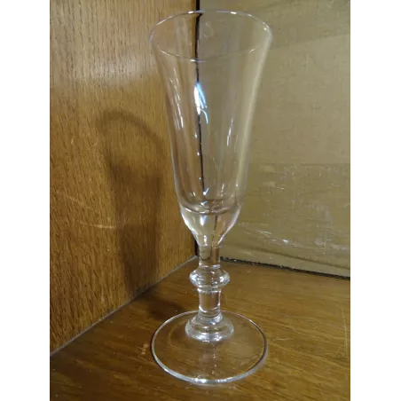 6 COUPETTES A CHAMPAGNE  OU KIR 6CL HT 14.30CM