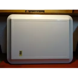 PLATEAU EN PLASTIQUE EPAIS ET DUR  49CM X37CM