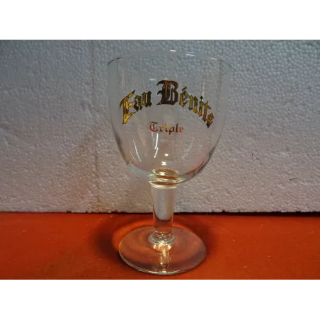 1 VERRE EAU BENITE TRIPLE 25/33CLHT 15.80CM