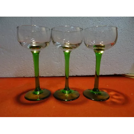 3 VERRES A VIN D'ALSACE  7CL HT 14.40CM