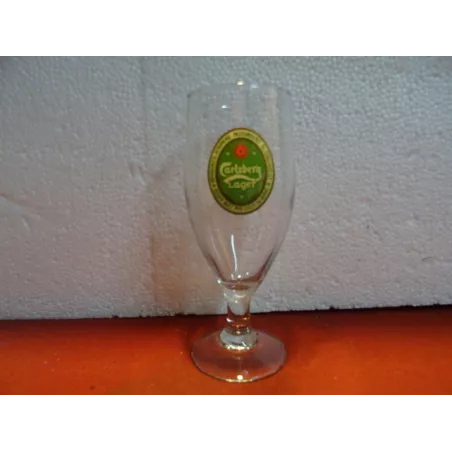 1 VERRE CARLSBERG  LAGER 25CL HT.17.50CM