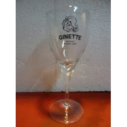 1 VERRE GINETTE  25CL HT 19.70CM