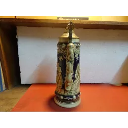 CHOPE 1.5LITRE EN GRES  AVEC COUVERCLE  HT 34CM