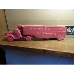 CAMION MESSAGERIE  PARIS-AQUITAINE EN CERAMIQUE  26CM X5.50CM X6.50CM