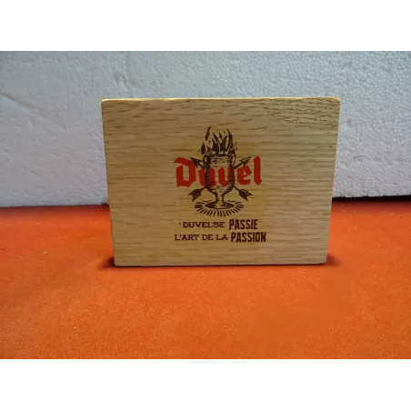 PORTE SOUS BOCK DUVEL  EN BOIS  12CM X11CM X9CM