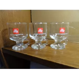 3 VERRES  ILLY  7CL HT 8CM