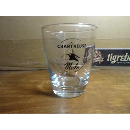 1 VERRE CHARTREUSE  MULE  22CL HT.9.80CM