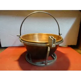 MARMITE EN CUIVRE  DIAMETRE 26CM HT.15CM