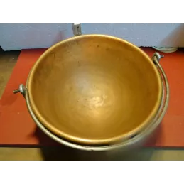 MARMITE EN CUIVRE  DIAMETRE 26CM HT.15CM