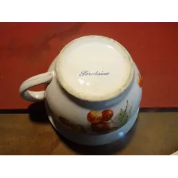 POT DE CHAMBRE  EN PORCELAINE
