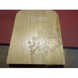 PLANCHE  A DECOUPER  MARTINI EN BOIS  36CM X24CM