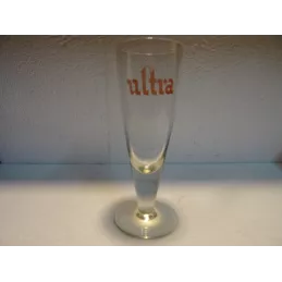 1 VERRE ULTRA  25CL  HT 21.50CM