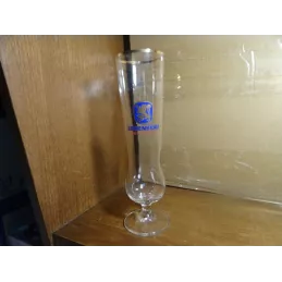 1 VERRE LOWENBRAU  30CL HT.23CM