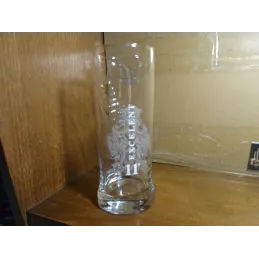 1 VERRE GAMBRINUS  50CL HT.19.40CM